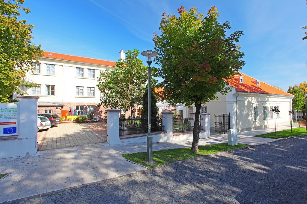 Hotel Blaha Lujza บาลาตอนฟือเรด ภายนอก รูปภาพ