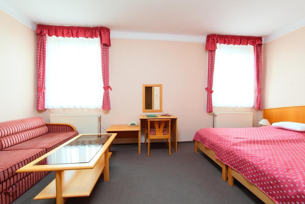 Hotel Blaha Lujza บาลาตอนฟือเรด ห้อง รูปภาพ