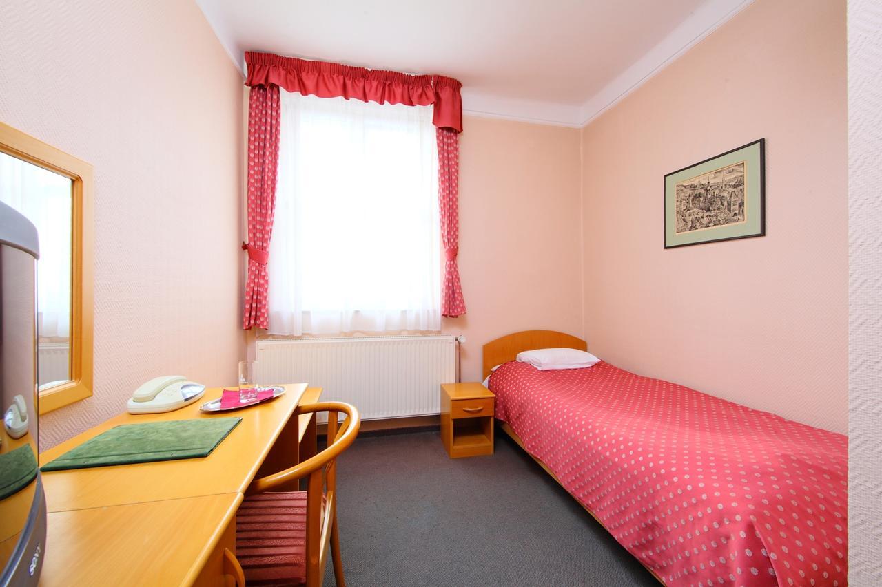 Hotel Blaha Lujza บาลาตอนฟือเรด ภายนอก รูปภาพ